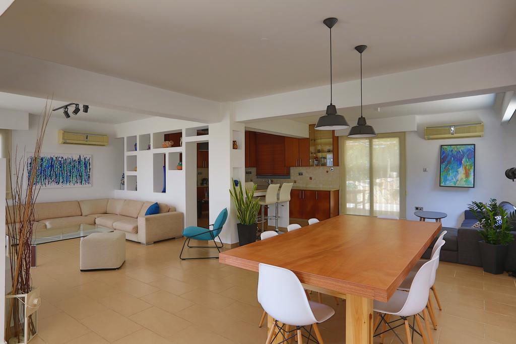 Villa Infinite Blu Paphos Exterior photo