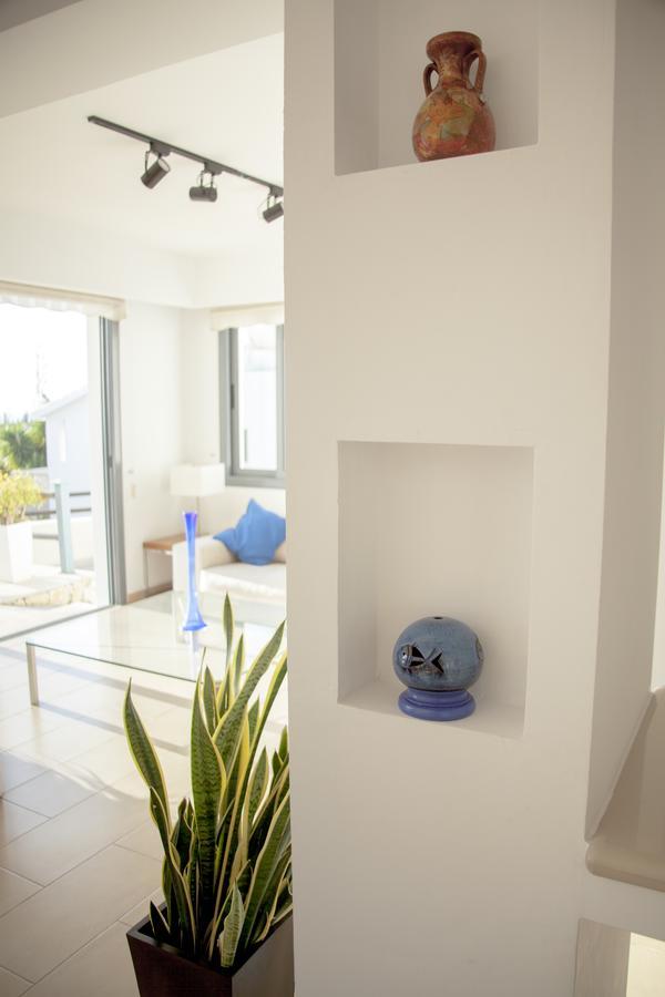Villa Infinite Blu Paphos Exterior photo